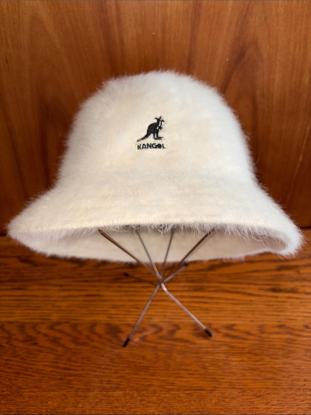 🦘 Kangol Furgora Bucket Hat. Ivory. Size M.